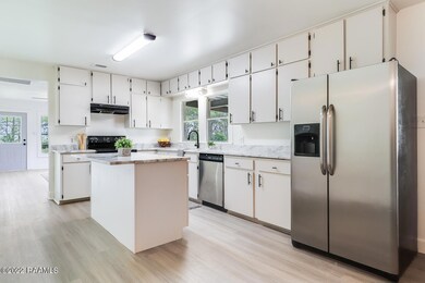 9823 W Etienne-3