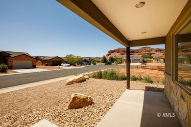 559 S Cedar Cir, Kanab, UT 84741 - photo 2