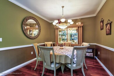 05-Dining Room