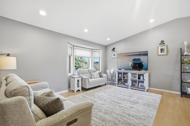 5915 Yucca Ln N, Plymouth, MN 55446 - photo 6