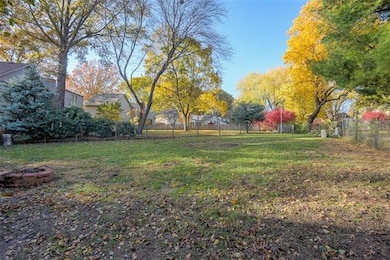 13208 W 77th Place, Shawnee, KS 66216 - photo 5