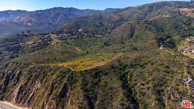 32 bluff acres across the ocean
