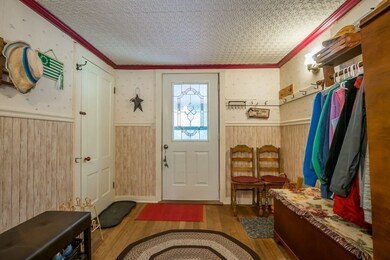 3006 Thorndike St, Palmer, MA 01069 - photo 5