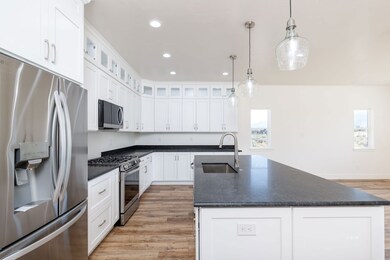 726 Bronco Dr, Spring Creek, NV 89815 - photo 4