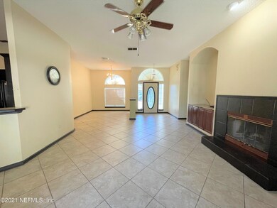 7990 Ortega Bluff Pkwy, Jacksonville, FL 32244 - photo 5