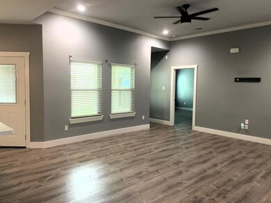 605 E McGee St, Sherman, TX 75090 - photo 3