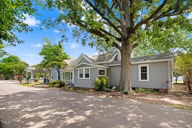 06-125 W Pine St-6