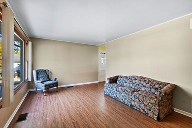 2404 Flicker Ln, Rolling Meadows, IL 60008 - photo 3