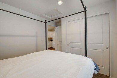 948 N Trinity Way-12