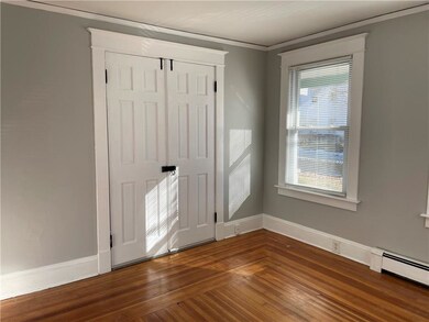 11 Pierce St, Westerly, RI 02891 - photo 3