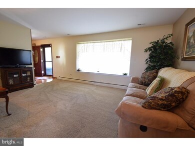 1829 Lillian Dr, Williamstown, NJ 08094 - photo 4