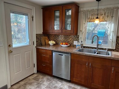 14 Gould St, North Reading, MA 01864 - photo 2