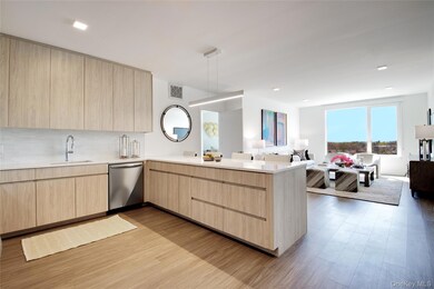 333 Warner Ave unit 410, Roslyn Heights, NY 11577 - photo 4