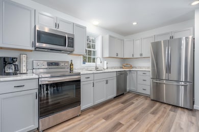 117 Beaver Pond Dr, Center Barnstead, NH 03225 - photo 5