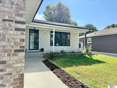 2040 Star St, Seward, NE 68434 - photo 2