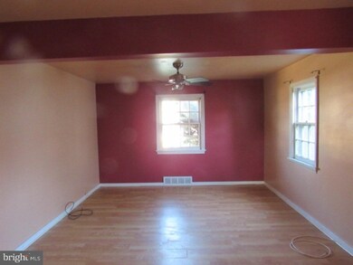 116 Smith Ln, Runnemede, NJ 08078 - photo 4