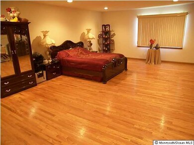 11 Crystal Ct, Middletown, NJ 07748 - photo 6