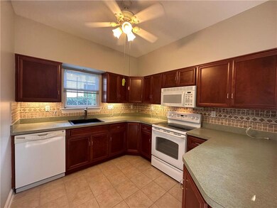 1795 Chateau Place unit A, Easton, PA 18045 - photo 6