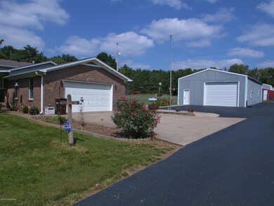 622 Simmons Ln, Mount Washington, KY 40047 - photo 2