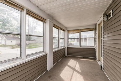 716 10th St NW, Cedar Rapids, IA 52405 - photo 5