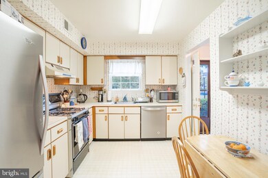 37 Barclay Ct, Lawrence Township, NJ 08648 - photo 5