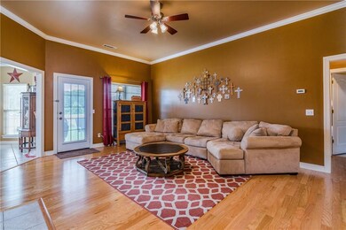 501 SW Duke Ave, Bentonville, AR 72712 - photo 6