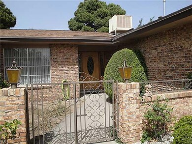 10621 Janway Dr, El Paso, TX 79935 - photo 3