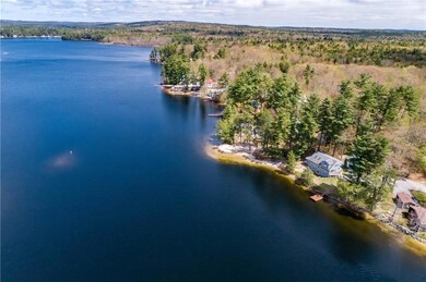 5 miles +/- of lake to explore from...