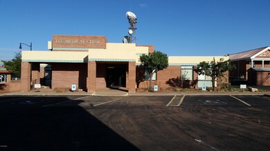 102 E 3rd St, Winslow, AZ 86047 - photo 2