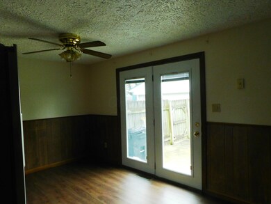 4933 Silverton Dr, Columbus, OH 43232 - photo 3