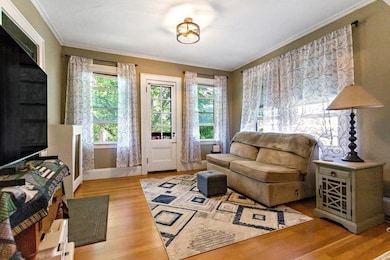 185 Lafayette St unit 4, Salem, MA 01970 - photo 2