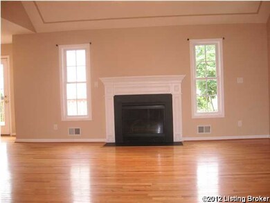 6305 Saskatchewan Dr, Louisville, KY 40228 - photo 3