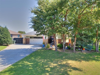 716 Falling Sky Dr, Edmond, OK 73034 - photo 2