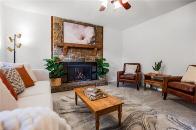 306 S Franklin St, Spring Hill, KS 66083 - photo 3