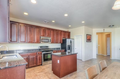Kitchen (1)-FULL