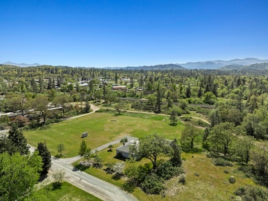 387 Tavis Dr, Merlin, OR 97532 - photo 6