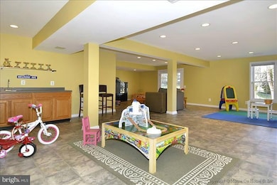 9592 Larkview Ct, Fairfax Station, VA 22039 - photo 6