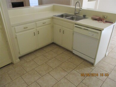 7015 Alabonson Rd, Houston, TX 77088 - photo 4