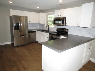 3040 Revere Ct, Columbus, IN 47203 - photo 7