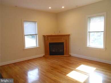 406 W Wayne Ave unit 2ND FL, Wayne, PA 19087 - photo 6