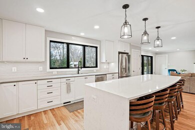 6208 Oak Hill Dr, Sykesville, MD 21784 - photo 6