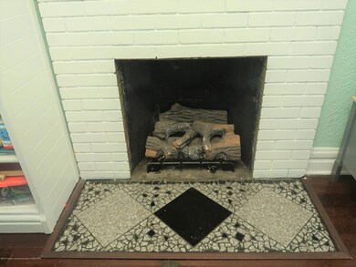 728 W Lapeer St, Lansing, MI 48915 - photo 5