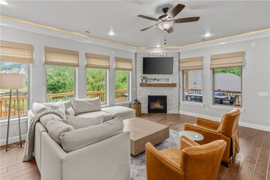 301 NW Sheridan Ln, Bentonville, AR 72712 - photo 5