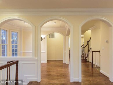 10695 Yorktown Ct, Fairfax, VA 22030 - photo 5