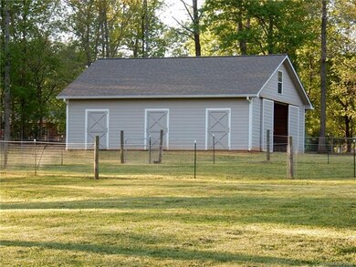 Really nice barn with Dutch doors to the exterior
