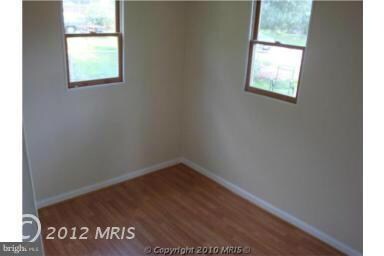 133 Martin Dr, Manassas Park, VA 20111 - photo 4