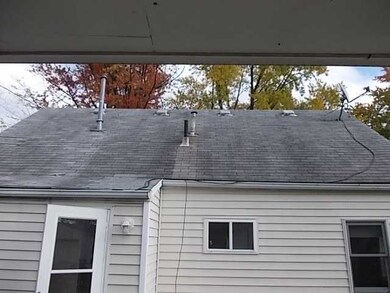 3731 Eisenhower Rd, Columbus, OH 43224 - photo 2