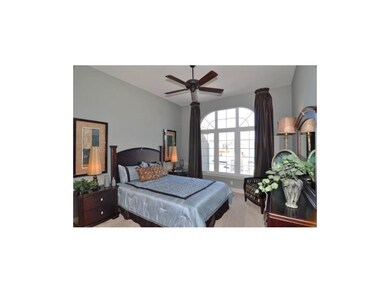 1st floor guest room or office