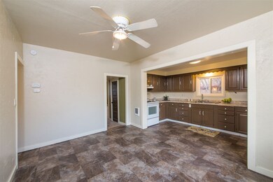 2211 W Gardner Ave, Spokane, WA 99201 - photo 7