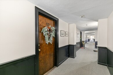 128 Warren St unit 12, Lowell, MA 01852 - photo 4